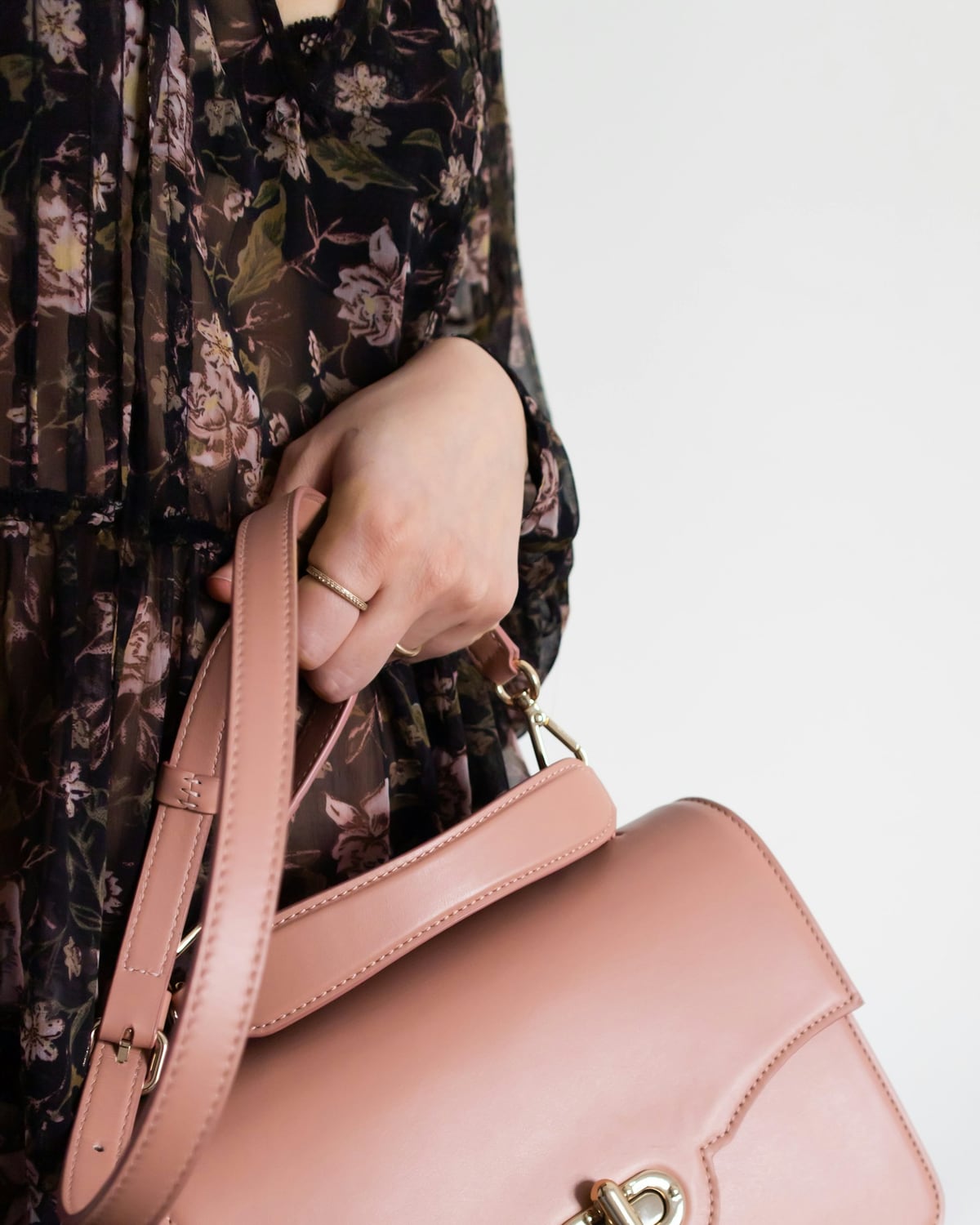 Sac à main rose poudré