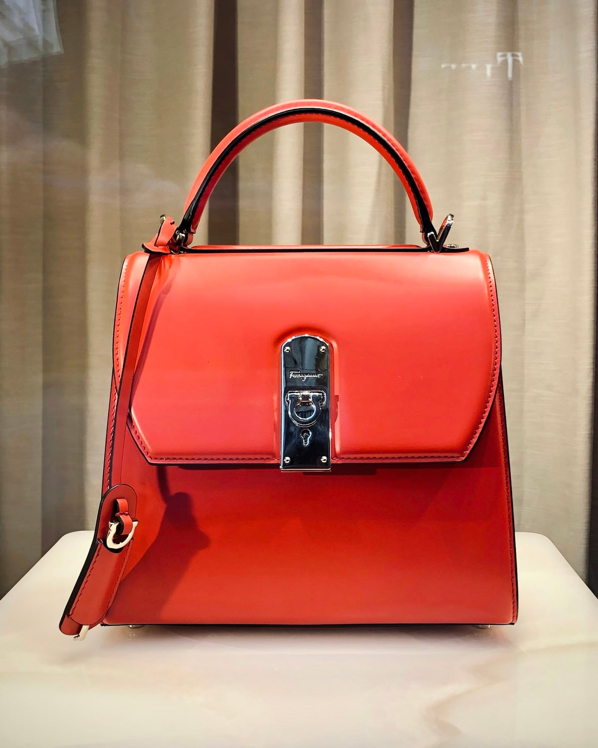 Sac à main structuré rouge